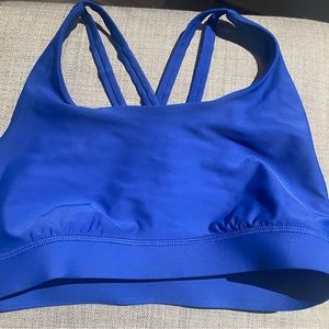 6 HOUR SALE 
EUC lululemon energy bra bright blue